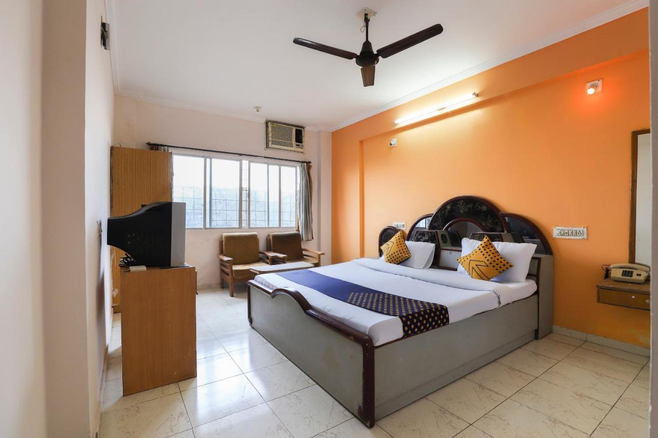 Spot On Hotel Shyam Inn Hālol Buitenkant foto