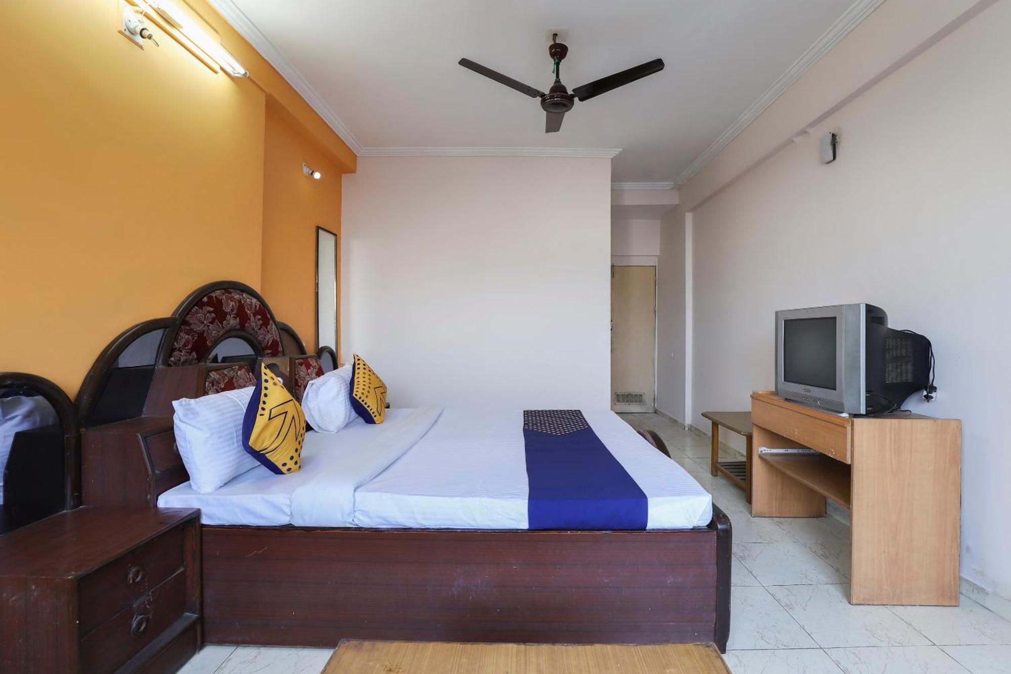 Spot On Hotel Shyam Inn Hālol Buitenkant foto
